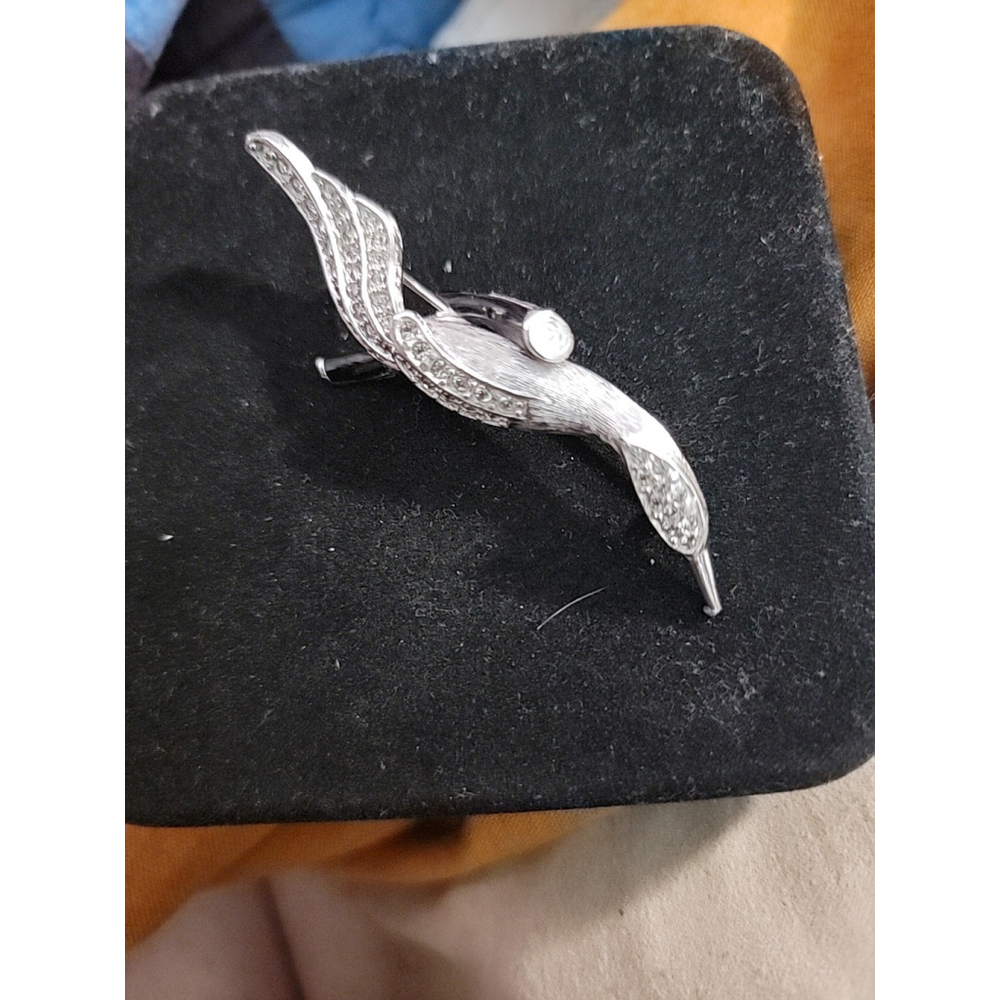 VINTAGE BURBERRYS HERON BIRD BROOCH CRYSTAL Rhinestone Onyx SIGNED SILVER TONE - Picture 2 of 12